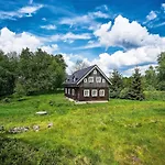 Alpesi faház Slunecni Vrsek By Interhome *